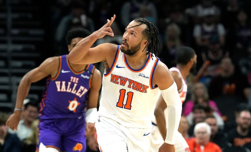 Knicks derrota a Suns para extender su racha de triunfos