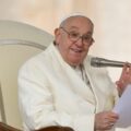 Papa Francisco pide a la diócesis de Roma que ofrezca casas 