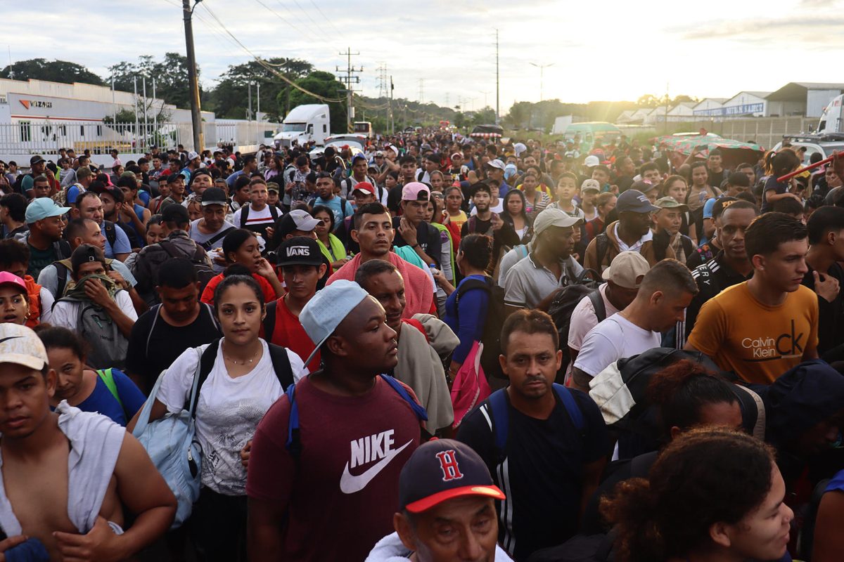 Caravana migrante salió del sur de México con la meta de llegar a EEUU antes que Trump: Son venezolanos en su mayoría