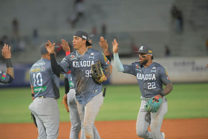 Tigres vence 5-3 a Cardenales en Barquisimeto