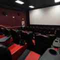 En España ya se puede ir al cine desnudo por primera vez en la historia