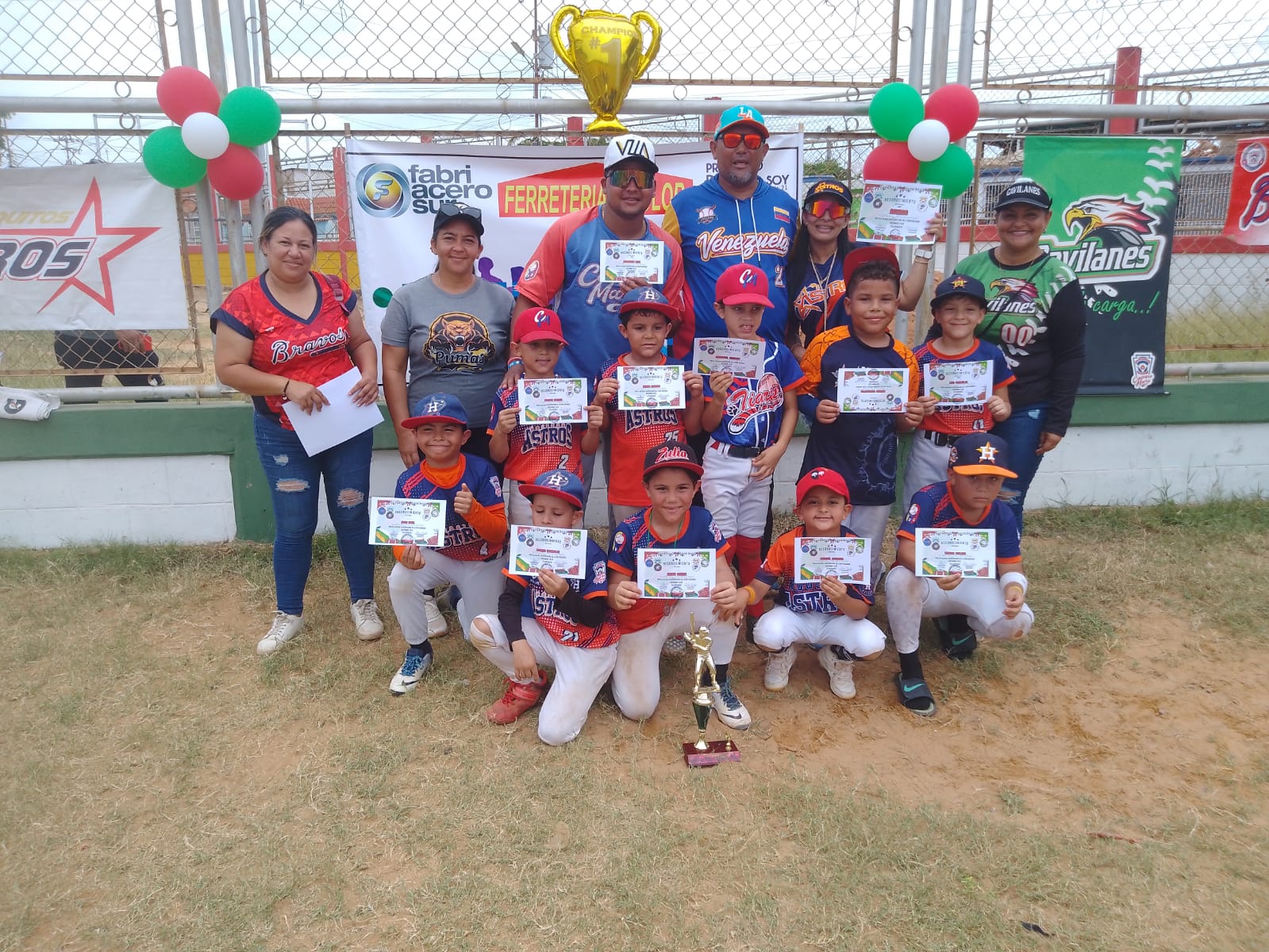 Culmina la copa Navidad de beisbol y todos son ganadores