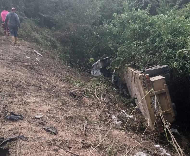 Un muerto y un herido dejó vuelco de gandola en la carretera Lara-Zulia