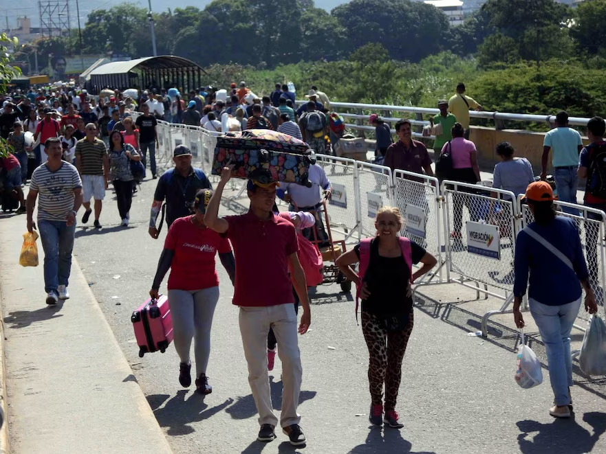 Solo el 17 % de los migrantes venezolanos tienen un empleo formal en Colombia, según Infobae