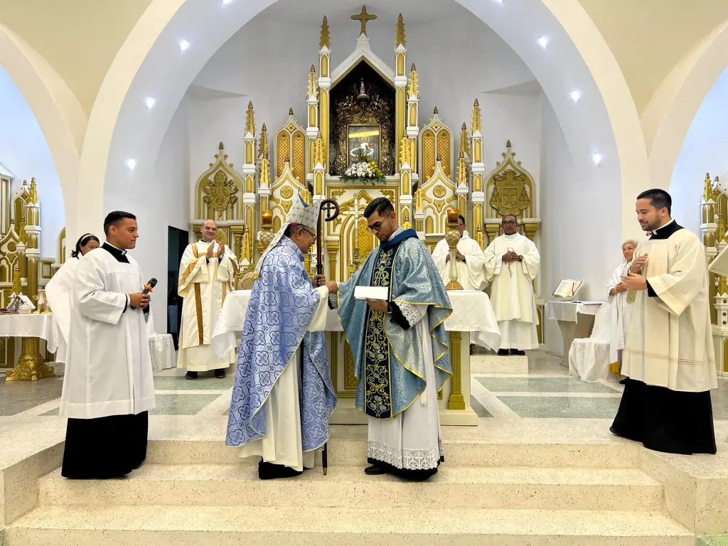 Designado el presbítero Robert Nava nuevo párroco de Nuestra Señora del Rosario de Aránzazu