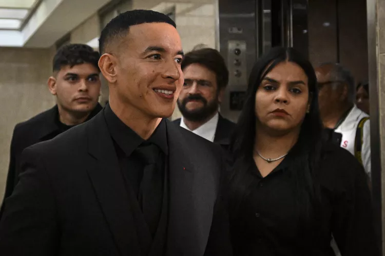 Abogado de Daddy Yankee acusa de desacato a su esposa y cuñada