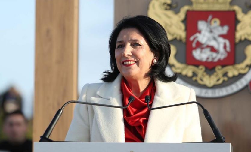 La presidenta de Georgia tendrá que dejar su cargo, dice el primer ministro del país