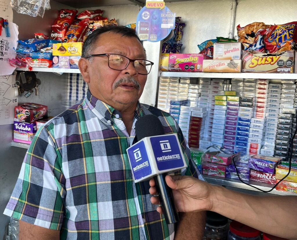 Francisco García y su esquina que nunca duerme