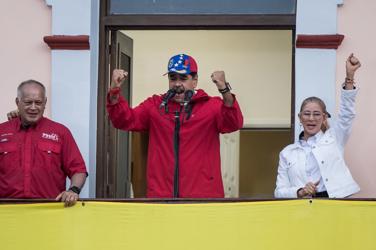 Presidente Maduro propone evaluar método para elegir candidatos