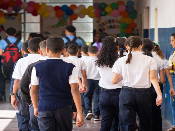 Ministerio de Educación desmiente rumores sobre suspensión de clases