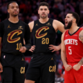 Los Cavs tropiezan ante Rockets y permiten empatar su registro de temporada