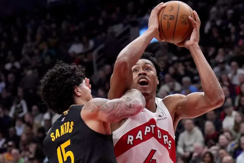 Warriors tropieza con Raptors en Toronto