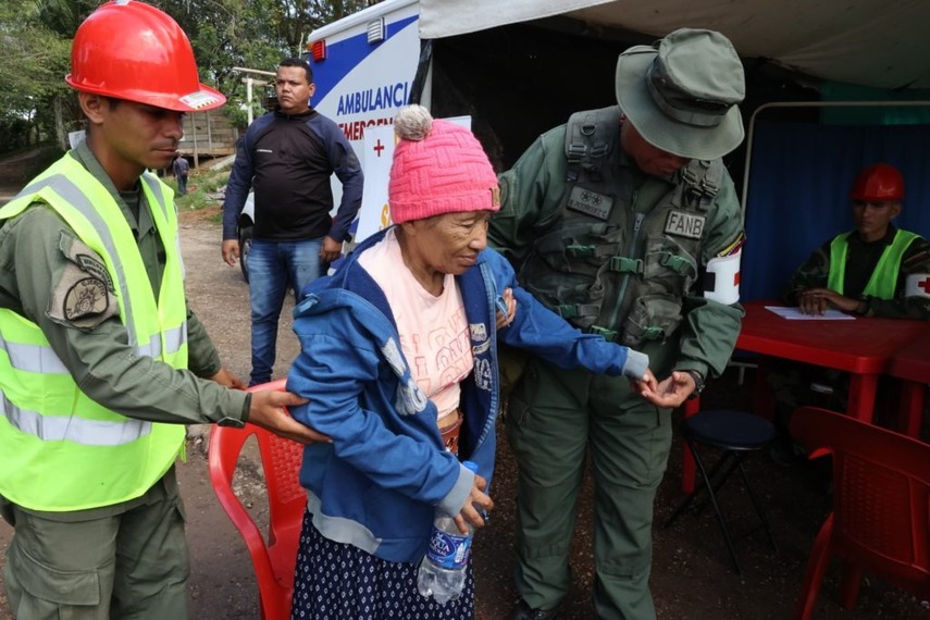 Autoridades venezolanas atienden a más de 800 colombianos desplazados tras conflicto en el Catatumbo