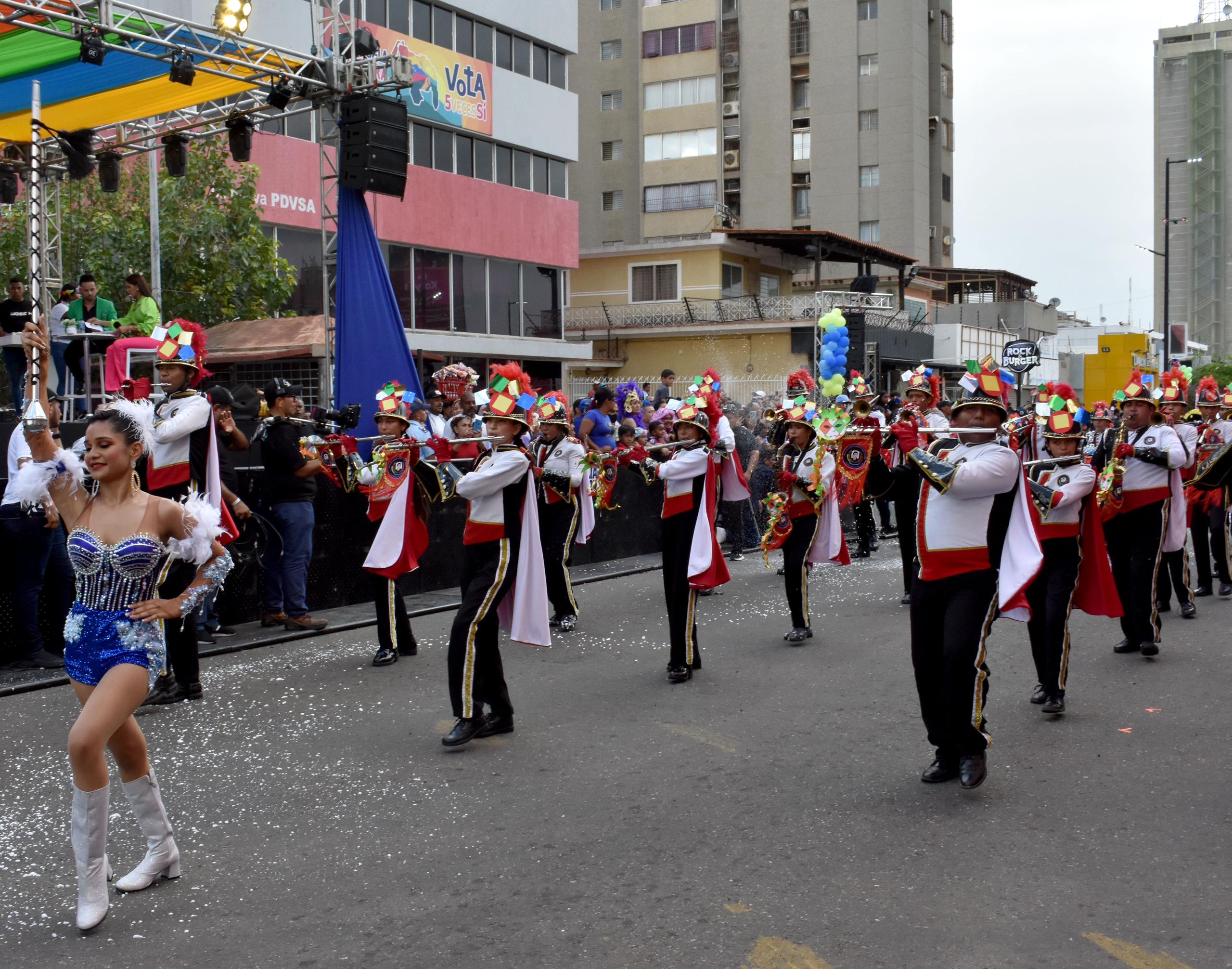 Corzutur invita a participar en el Gran Desfile de Carnaval