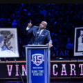 Los Nets retiran el número de Vince Carter