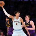 Spurs superó a Lakers en su regreso a las canchas