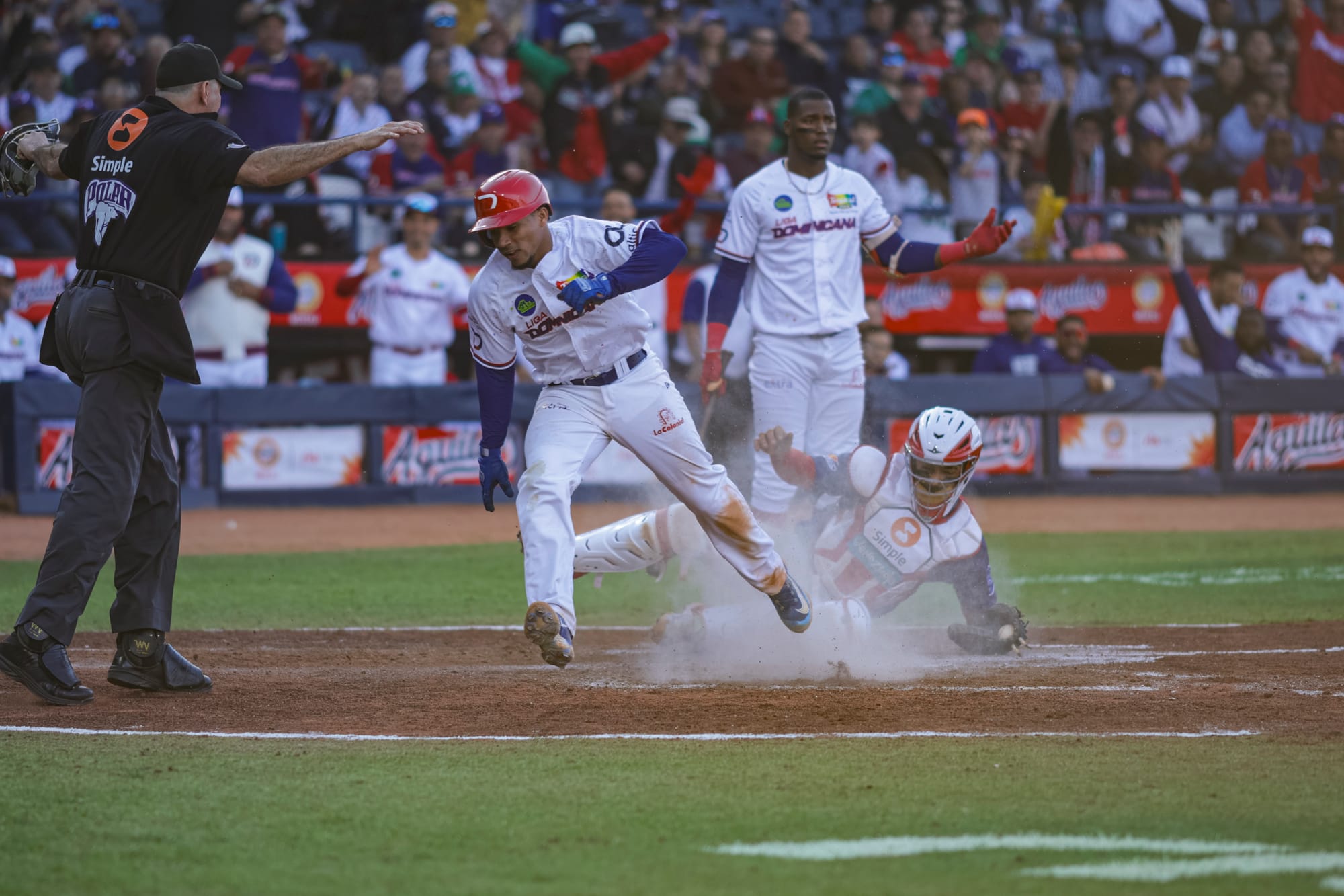 Cardenales de Lara cayó ante Leones del Escogido en el inicio de la Serie del Caribe