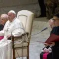 Papa Francisco denuncia que el mundo desarrollado muestra graves síntomas de crisis de humanidad