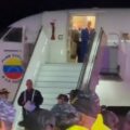 VUELTA a la patria: llegó a Maiquetía el avión con los deportados