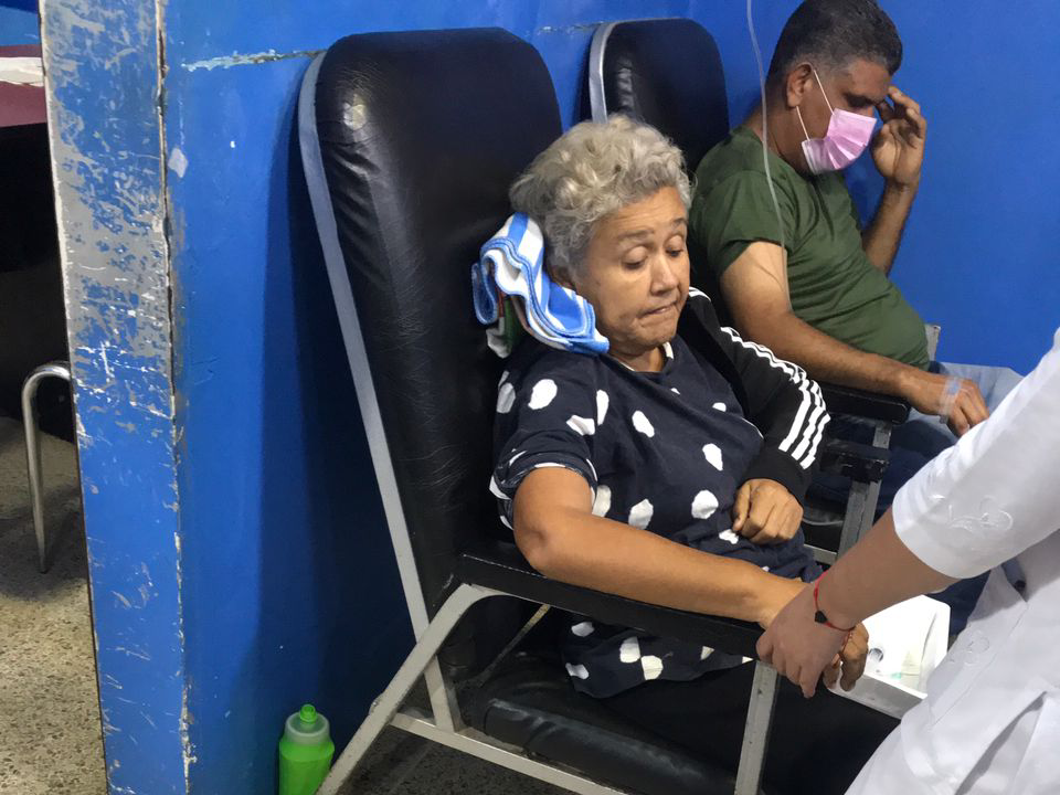 Emilia Valbuena necesita ayuda para combatir una neumonía severa