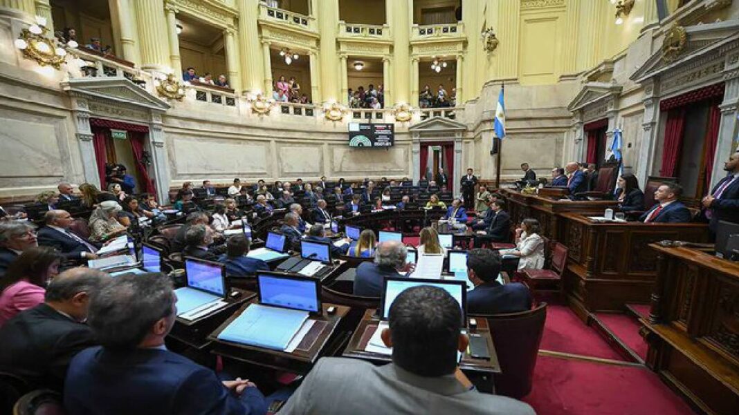 Argentina elimina PASO tras aprobación en el Senado representando una victoria para Milei