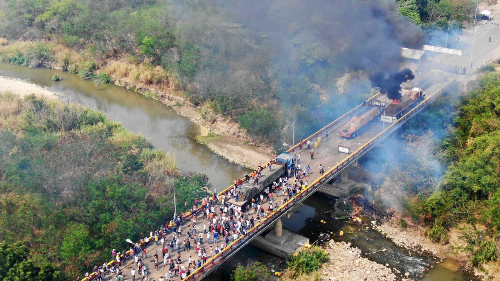 Maduro conmemora seis años de la “Batalla de Los Puentes”