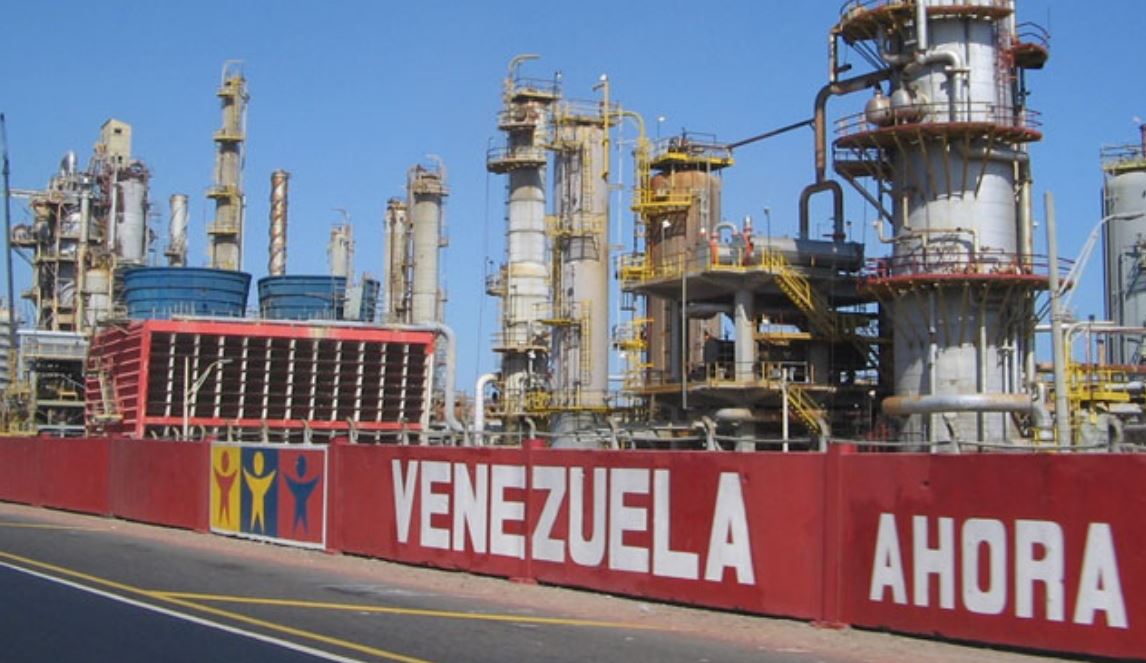 Donald Trump revoca las concesiones petroleras en Venezuela