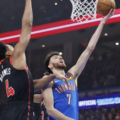 Thunder sigue intratable tras vencer a Raptors