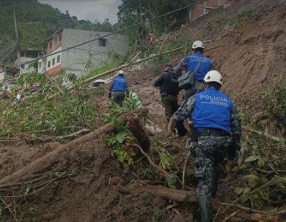 Se elevan a 18 los fallecidos en Ecuador por las fuertes e incesantes precipitaciones