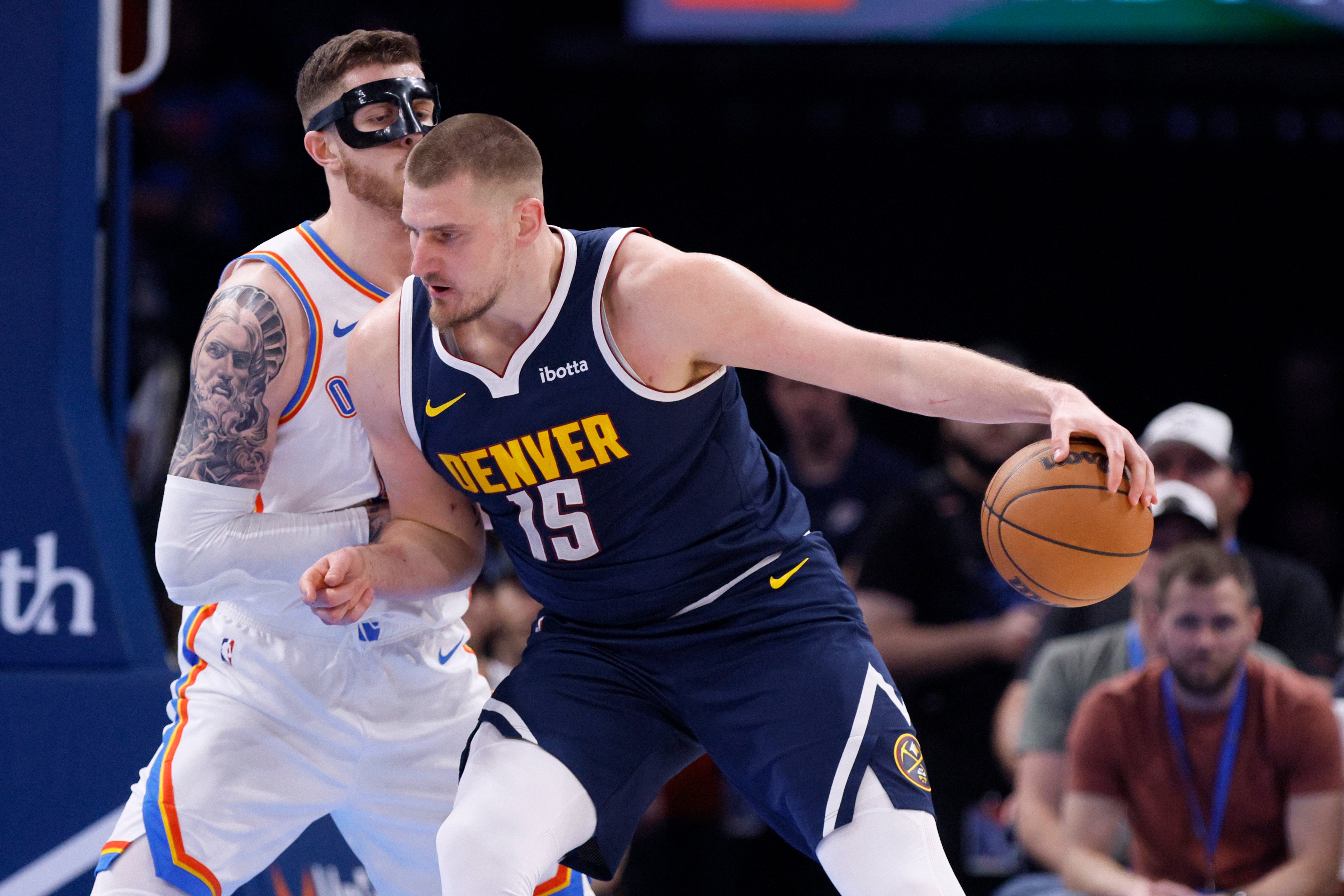 Jokic y los Nuggets tomaron venganza sobre Thunder