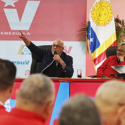 Jorge Rodríguez propone al Gobierno nacional pedir a los venezolanos no viajar a EE.UU porque 