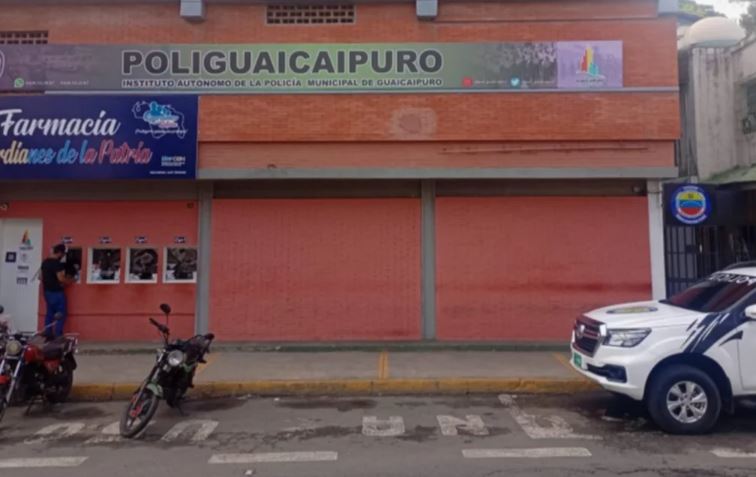 Trabajadora sexual quemó la moto de un cliente por negarse a pagar sus servicios en Los Teques