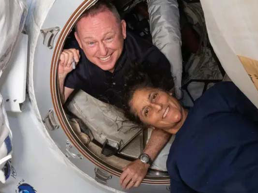 Quiénes son Suni Williams y Butch Wilmore, los dos astronautas que regresaron a la Tierra tras 9 meses varados en el espacio